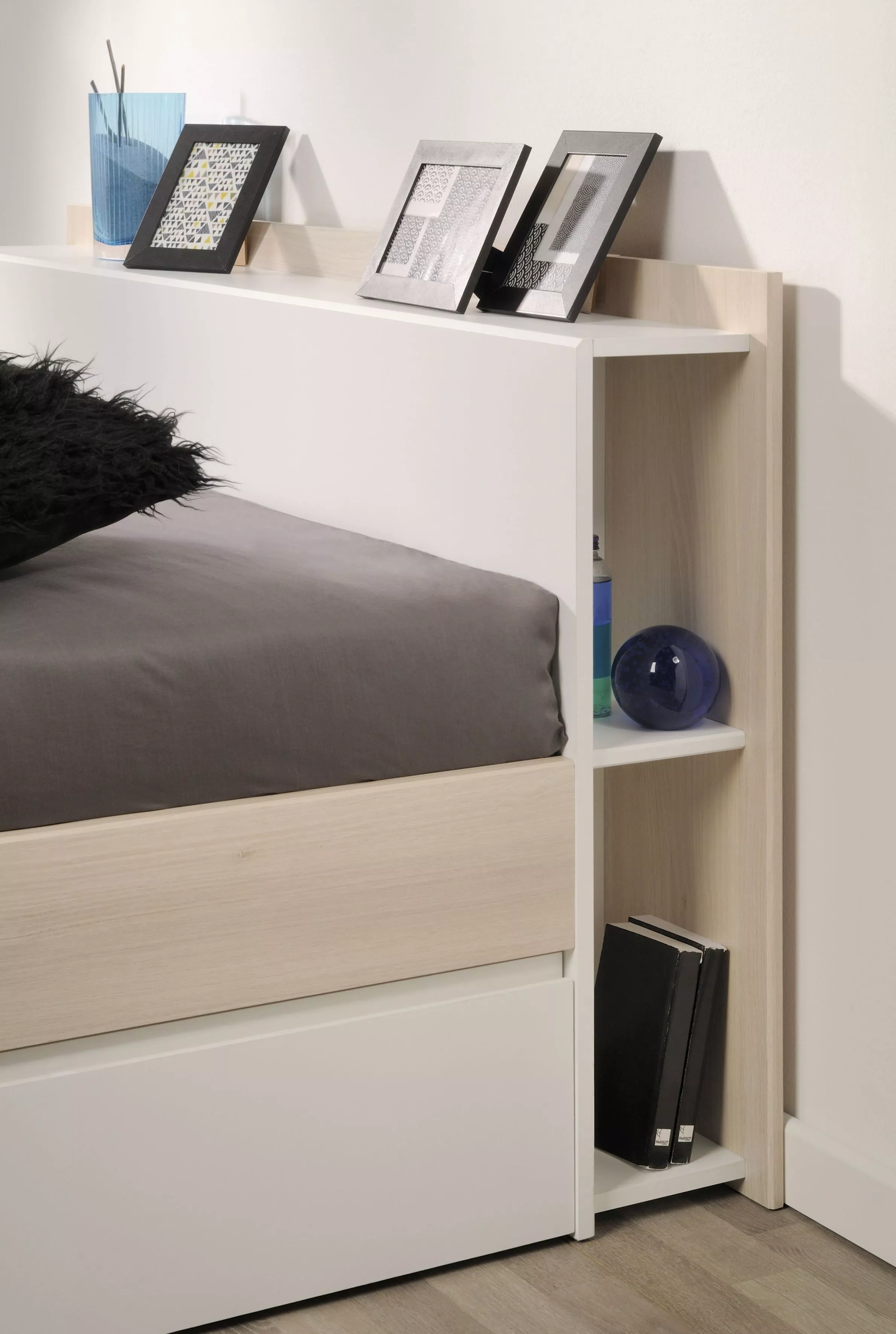 Lit avec bureau MOST 62
