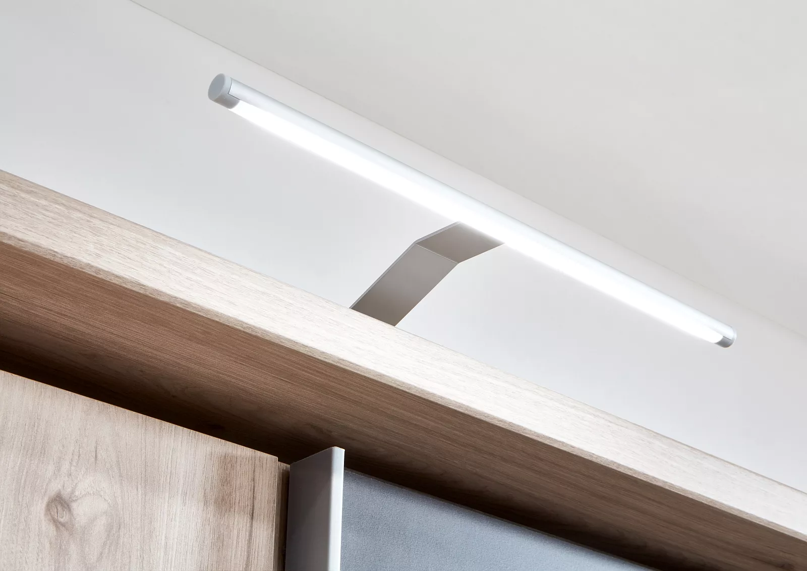 Éclairage pour armoire par lot de 3 885