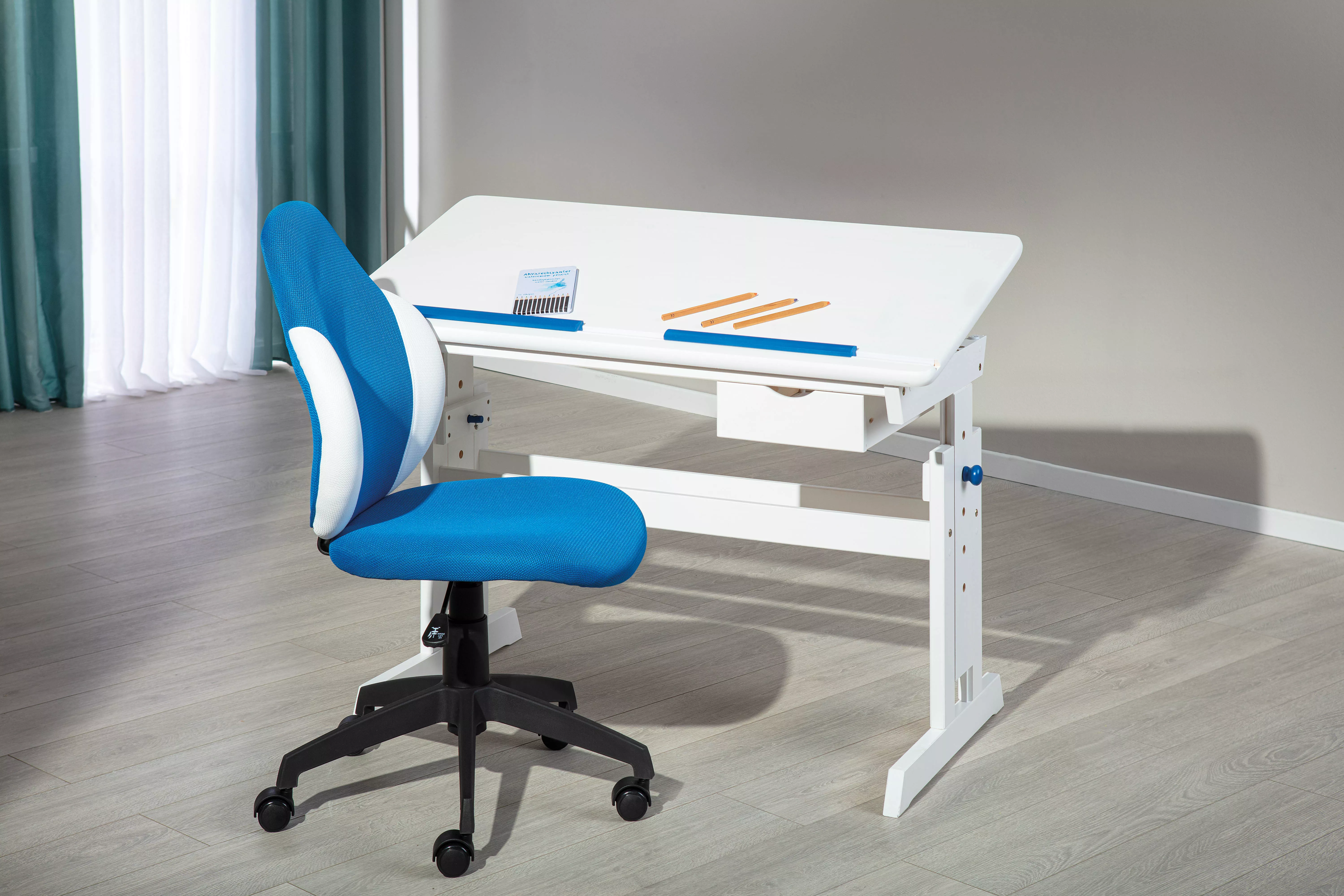 Bureau d'ado BARU