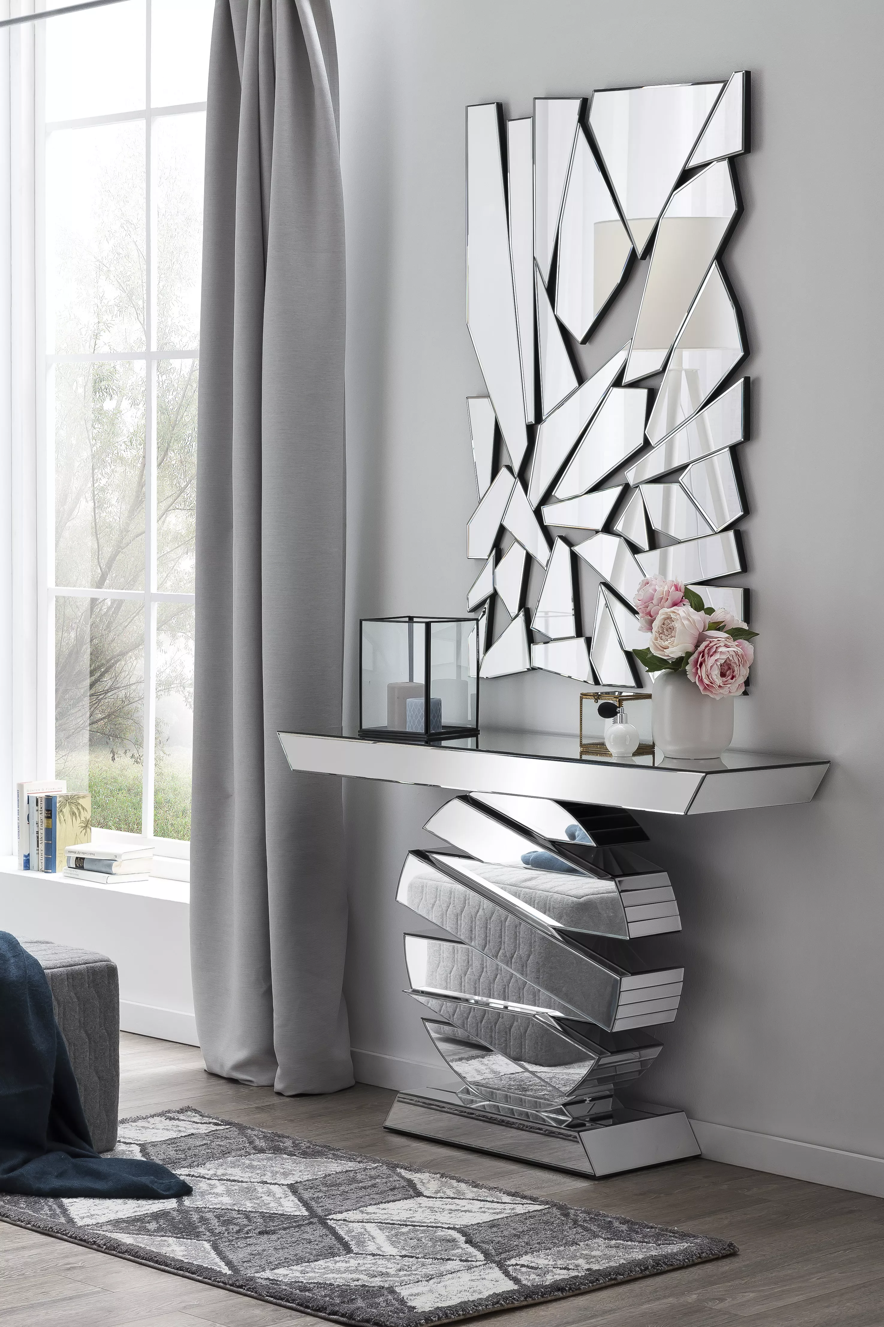 Table console RANCAEKEK