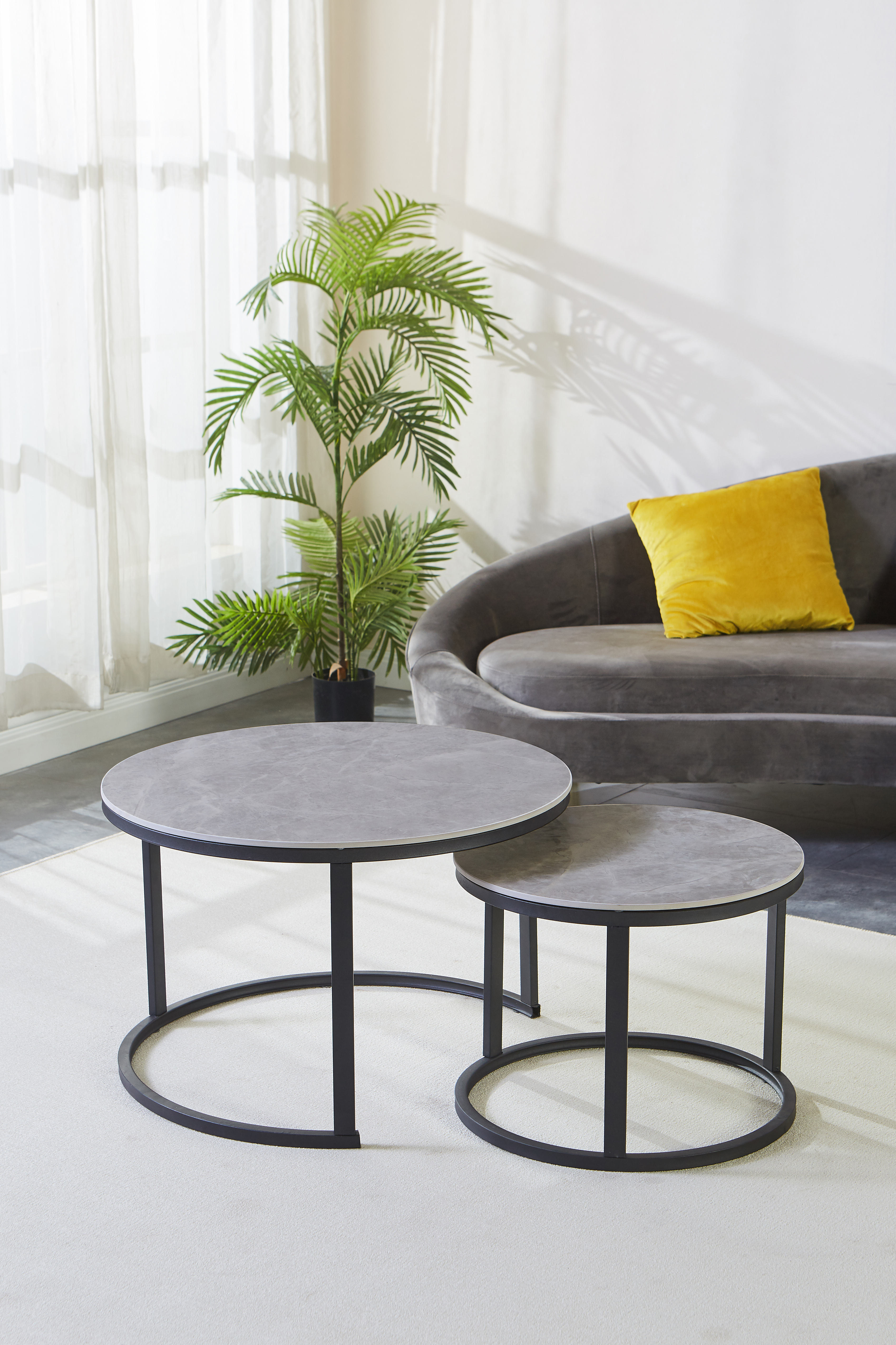 Lot de 2 tables basses C680 Lot de 2 tables basses C680