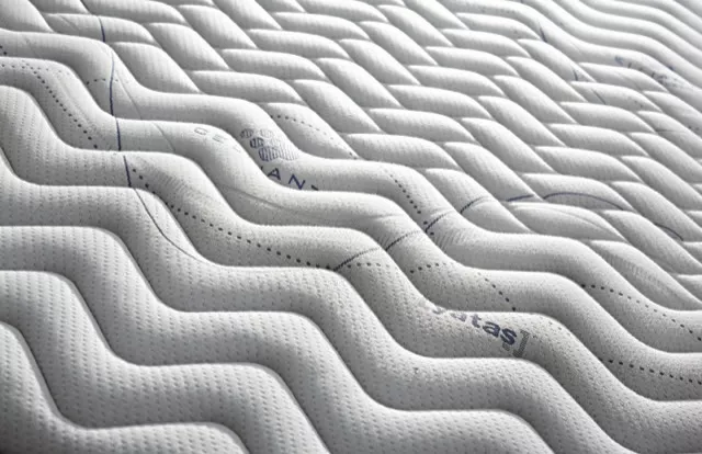 Matelas à ressorts ensachés FLORES