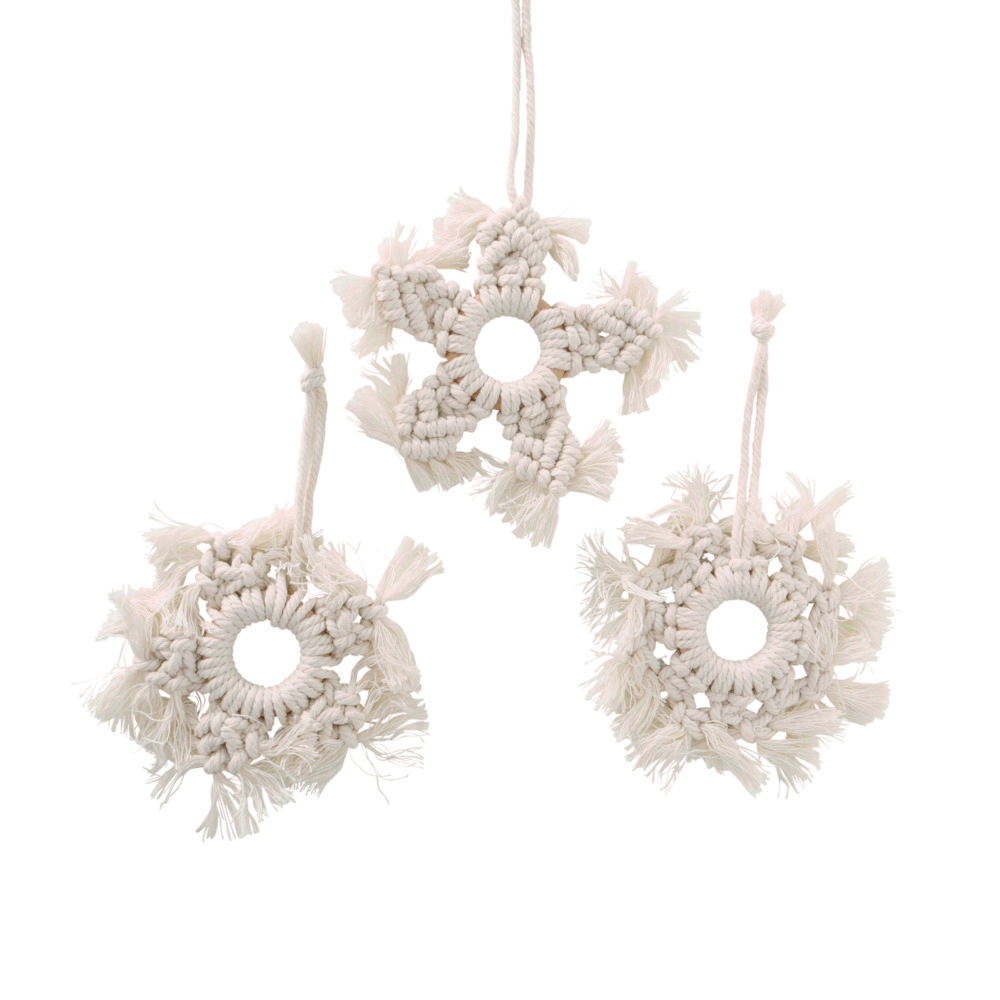 Décoration à suspendre en macramé étoile 12cm ZALIA Décoration à suspendre en macramé étoile 12cm ZALIA