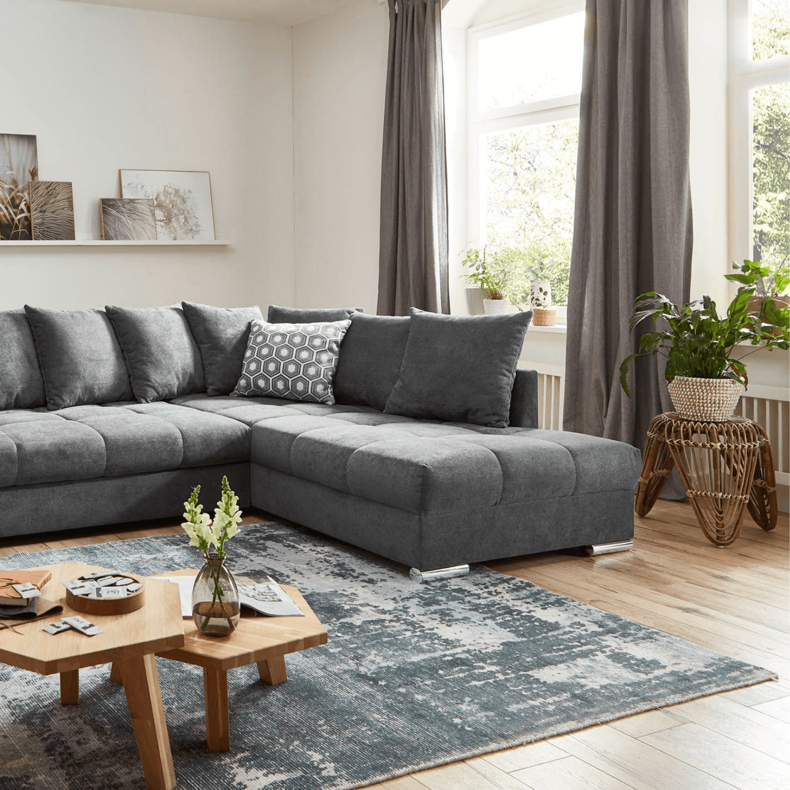 Coin rembourré avec fonction GIACOMO de couleur grise, avec tiroir-lit Coin rembourré avec fonction GIACOMO de couleur grise, avec tiroir-lit