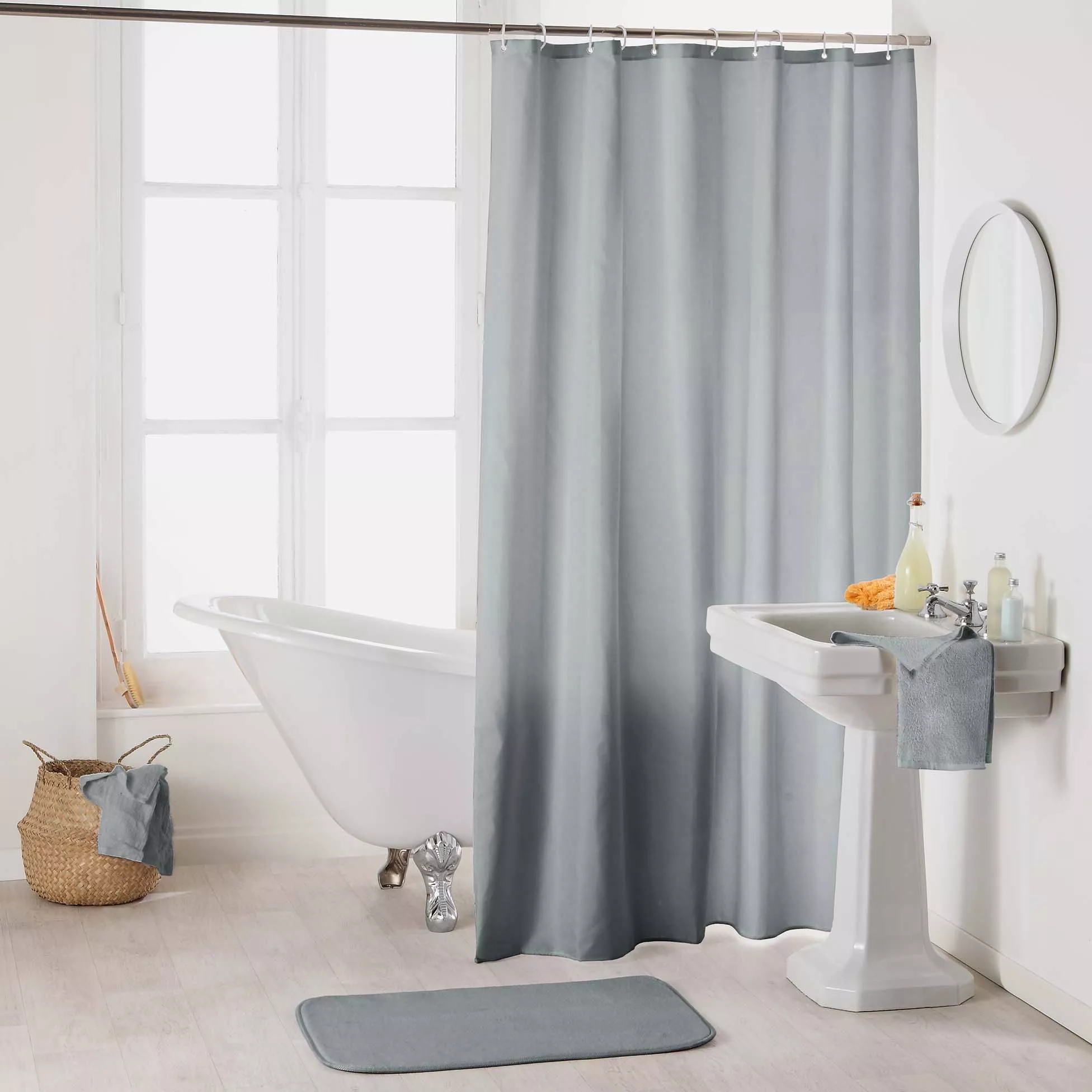 Rideau de douche à œillets ESSENCIA