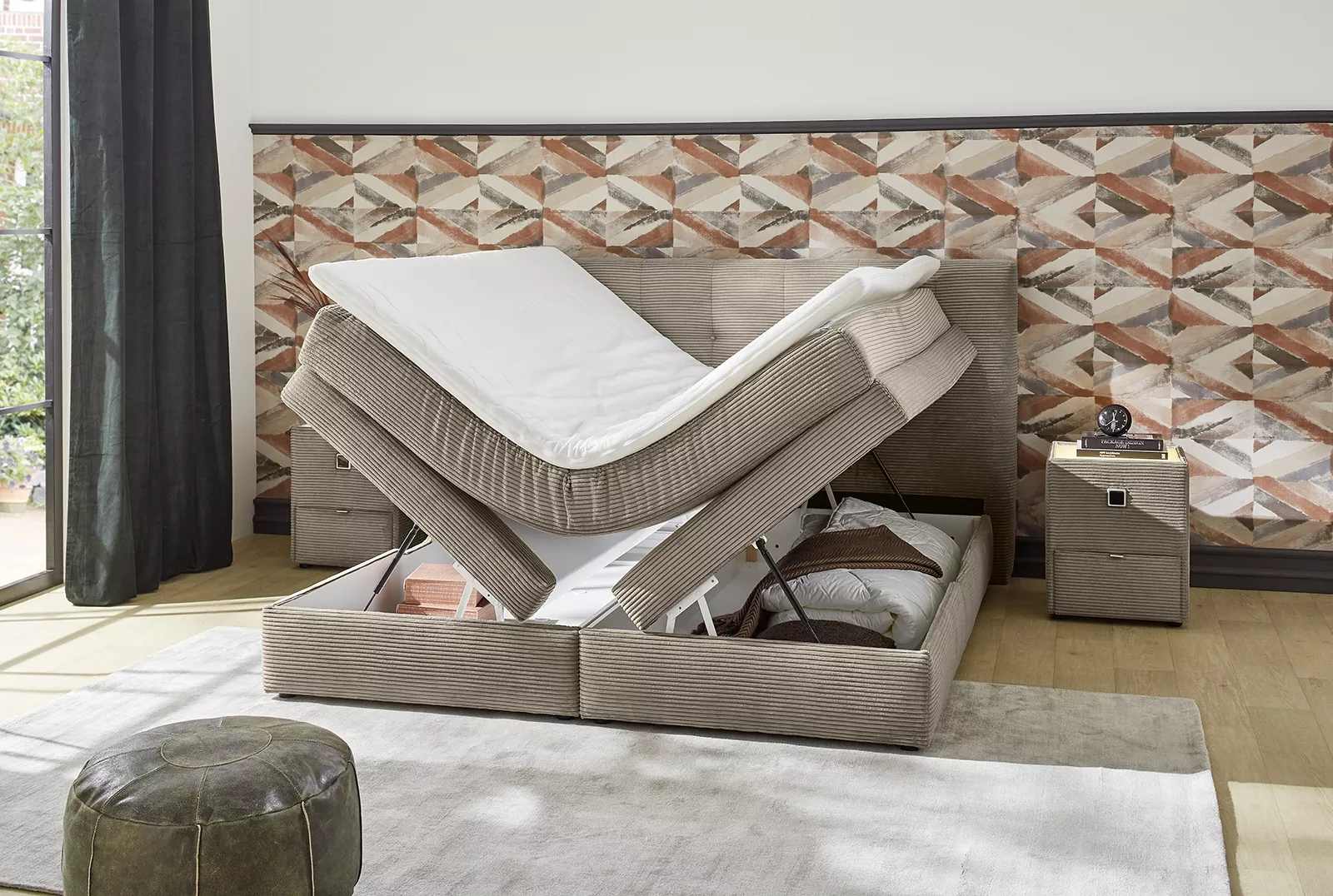 Lit boxspring APE