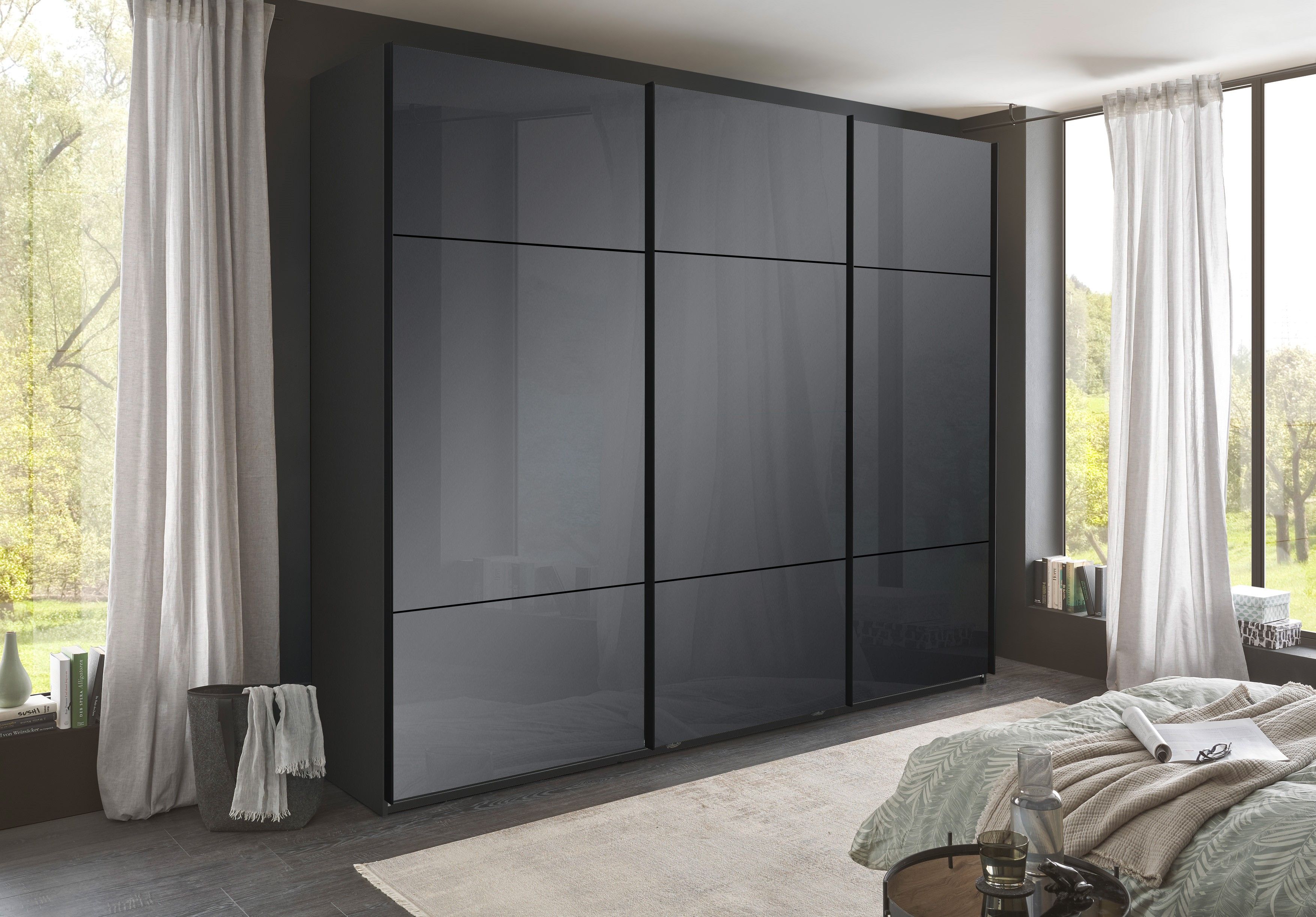 Armoire à portes coulissantes MINDA Armoire à portes coulissantes MINDA