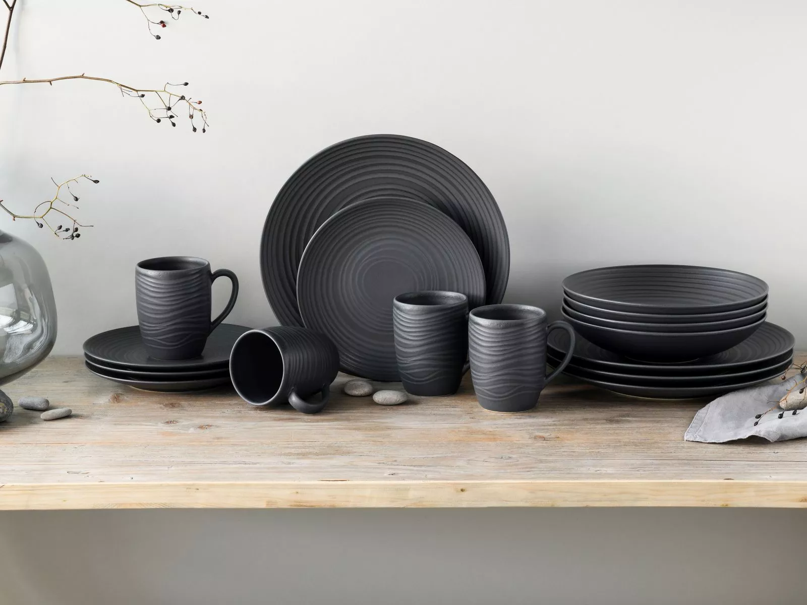 Service de table 12 pièces LAVA STONE BLACK