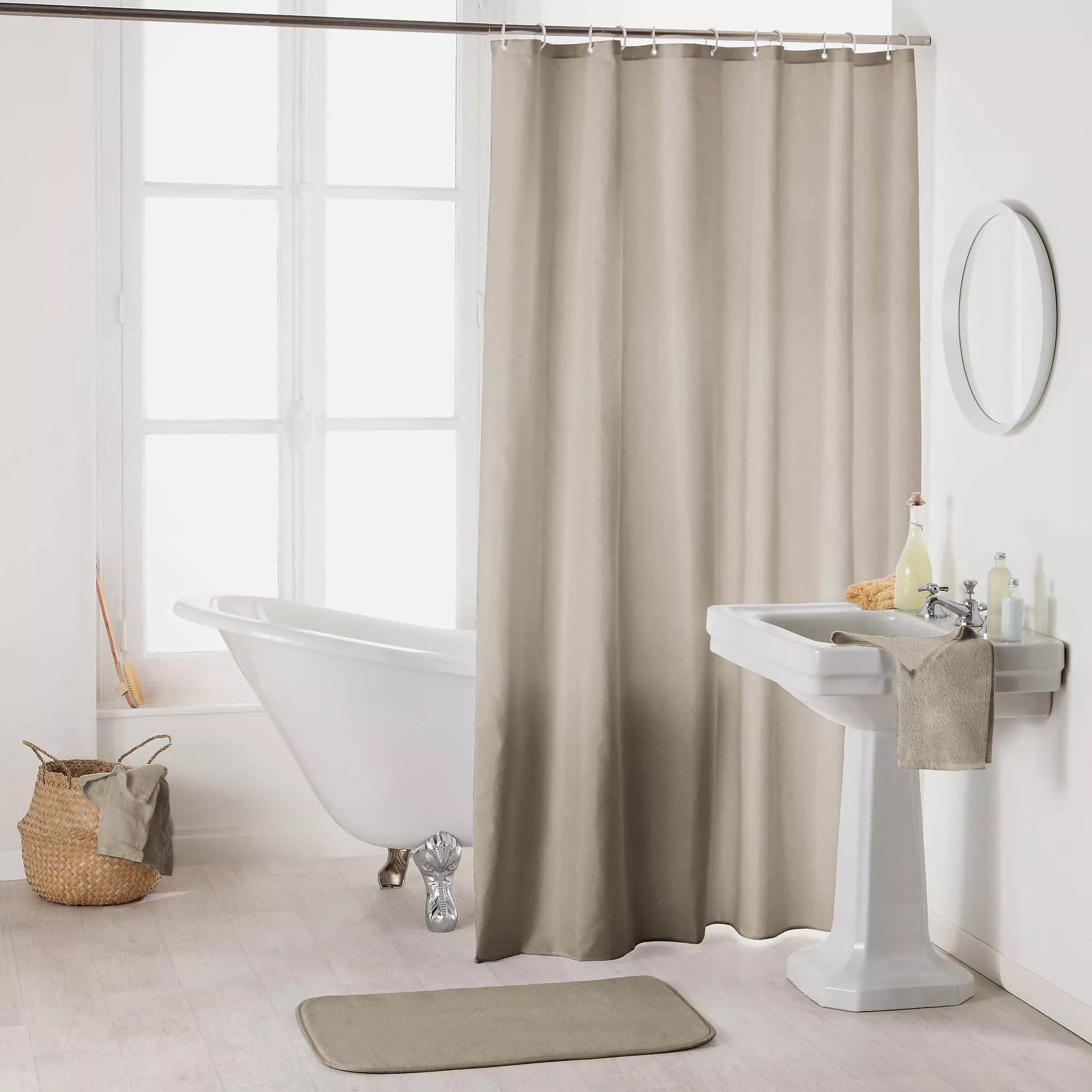 Rideau de douche à œillets ESSENCIA