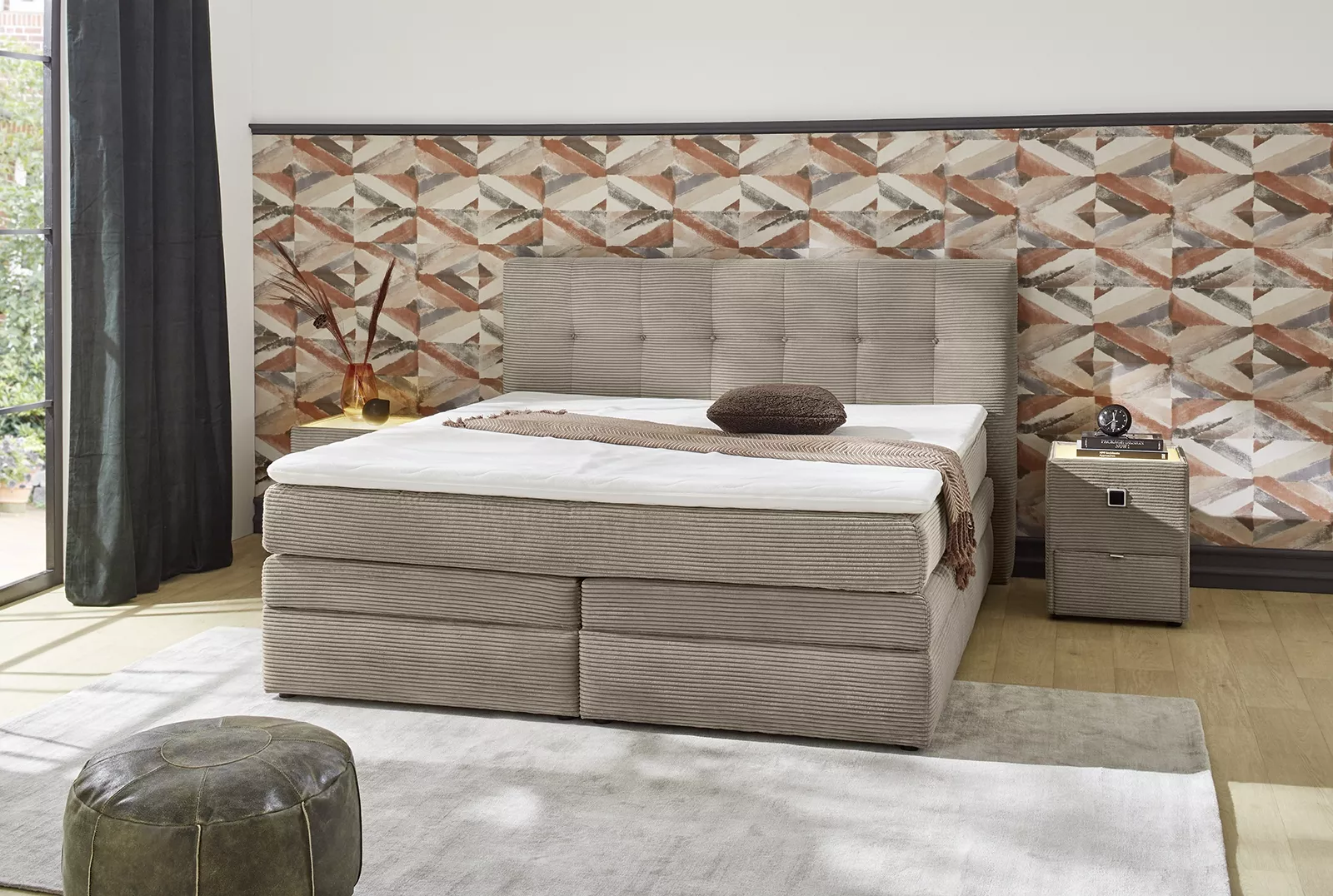 Lit boxspring APE