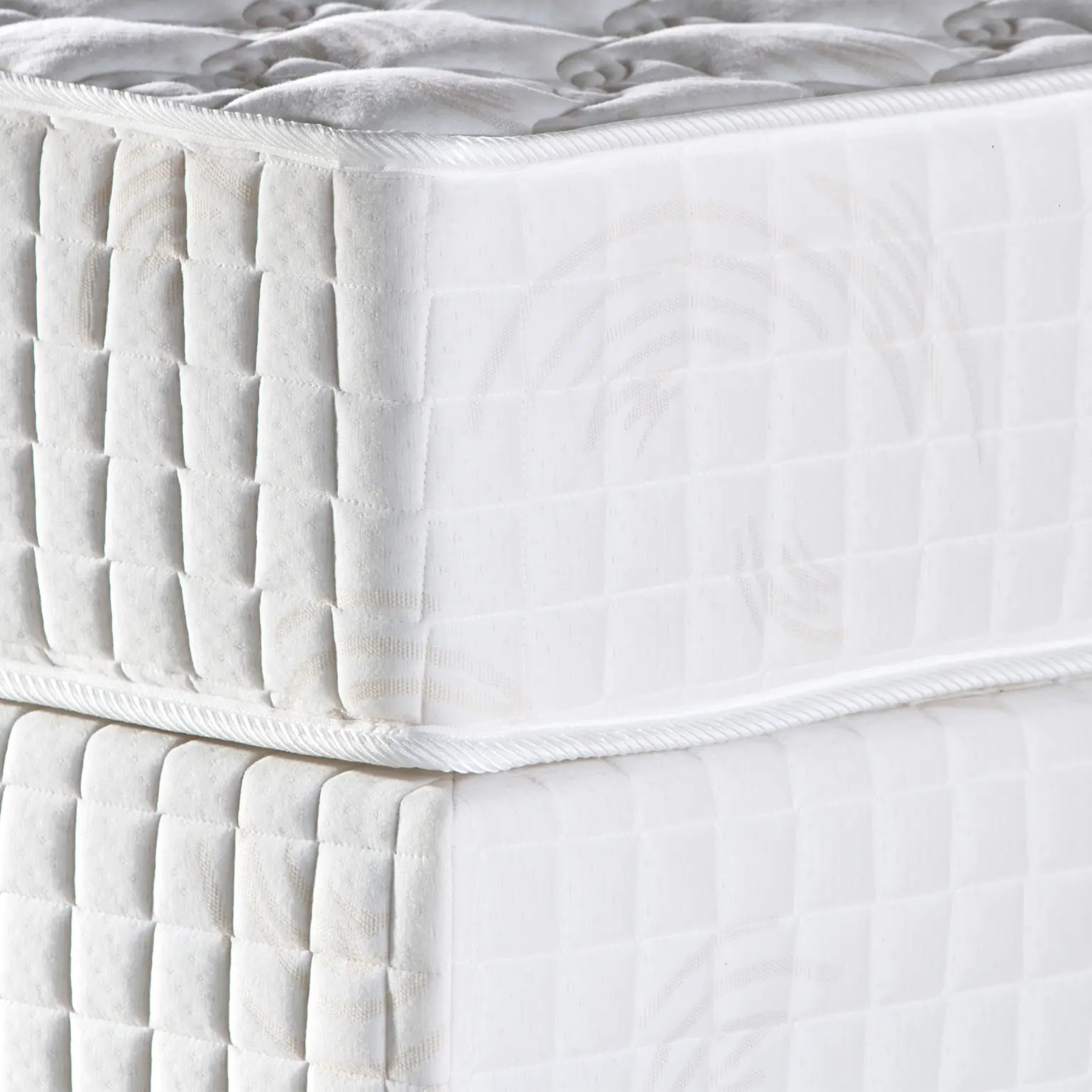 Guide: Comment trouver le lit boxspring qui vous convient Guide: Comment trouver le lit boxspring qui vous convient