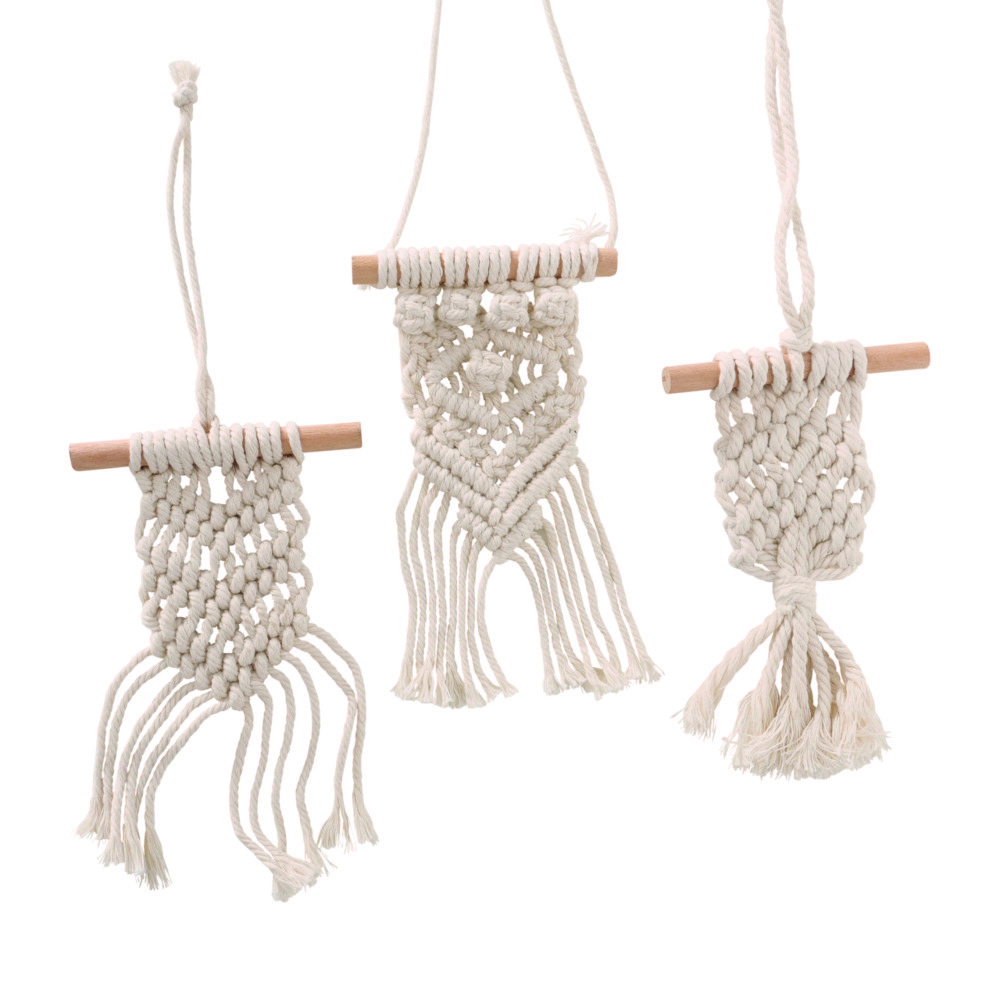 Décoration à suspendre en macramé 17cm TAPIS Décoration à suspendre en macramé 17cm TAPIS