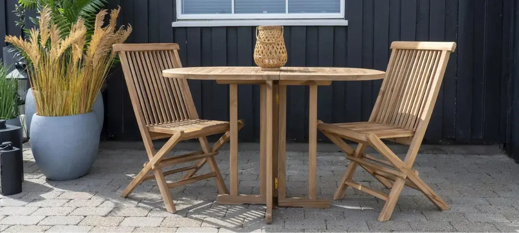 Guide: Bien nettoyer et entretenir les meubles de jardin