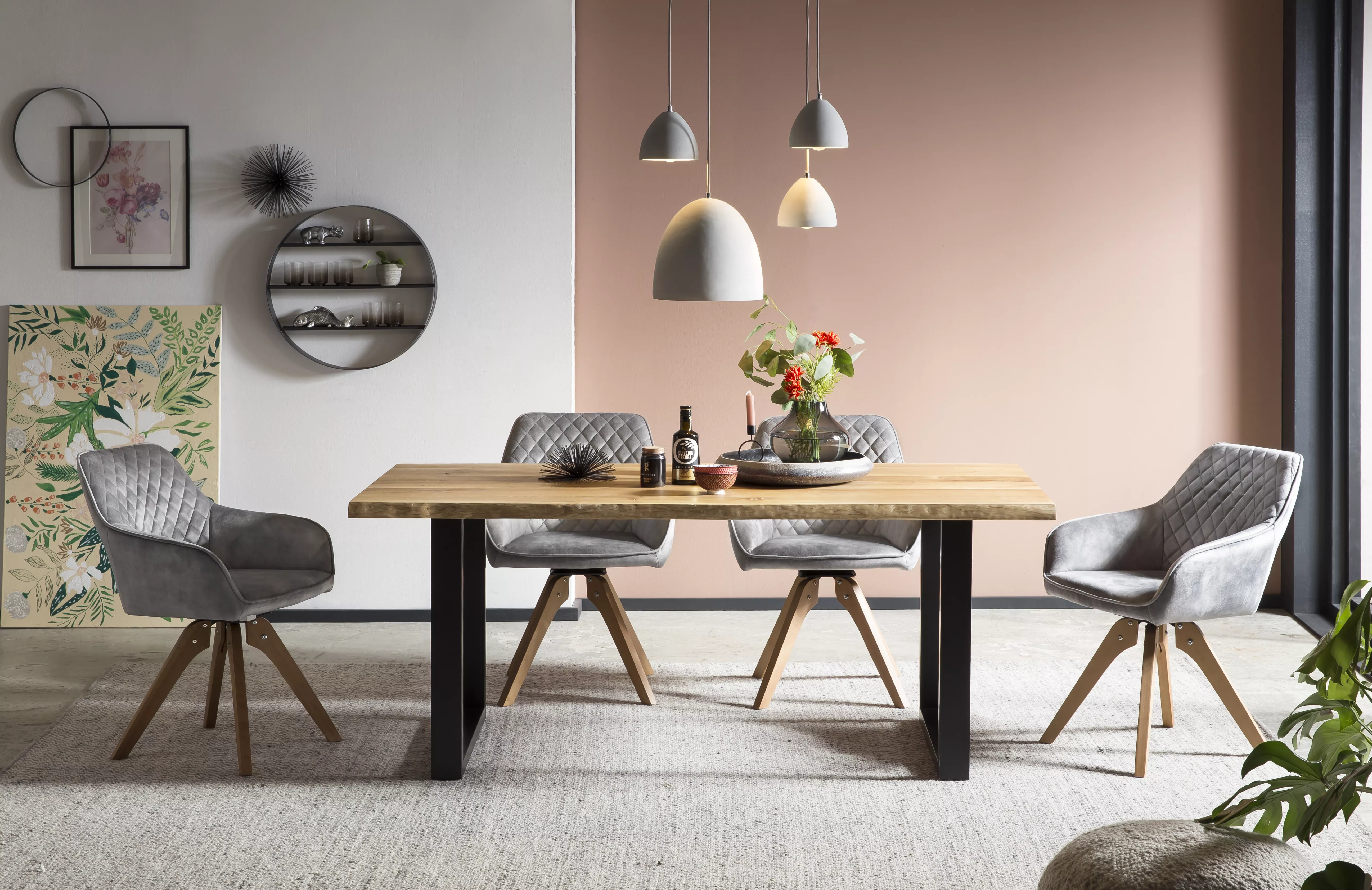 Table de repas BOJONG GEDE Table de repas BOJONG GEDE