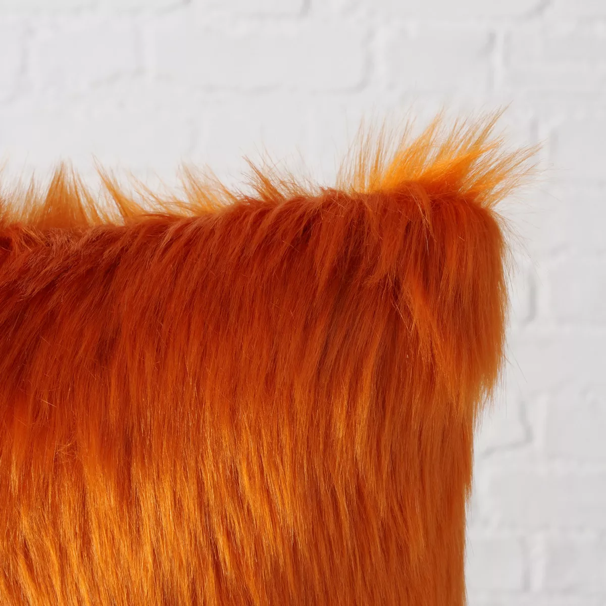 Coussin aspect peluche SKOLDI