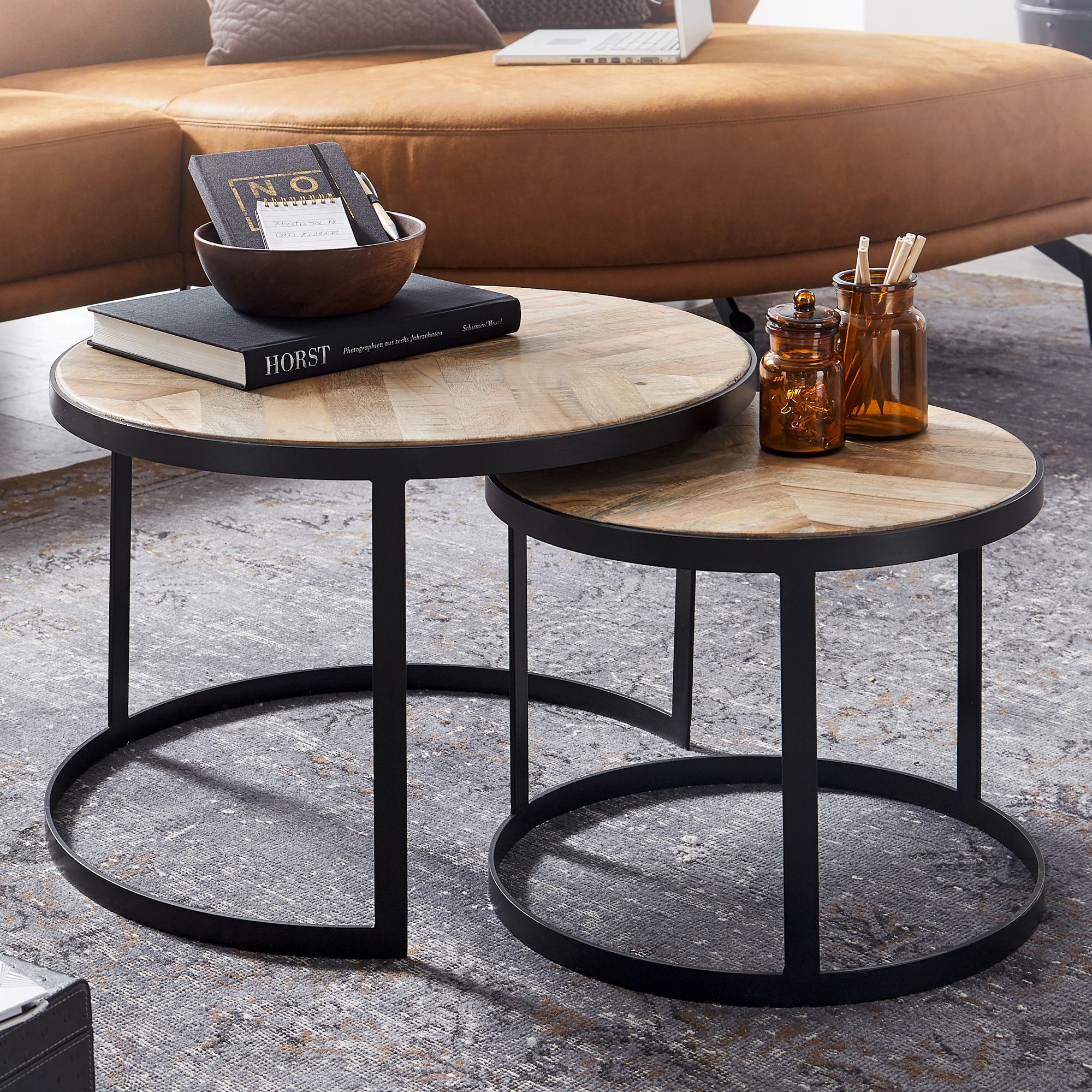 Lot de 2 tables basses DOI KIO RAI-MONG Lot de 2 tables basses DOI KIO RAI-MONG