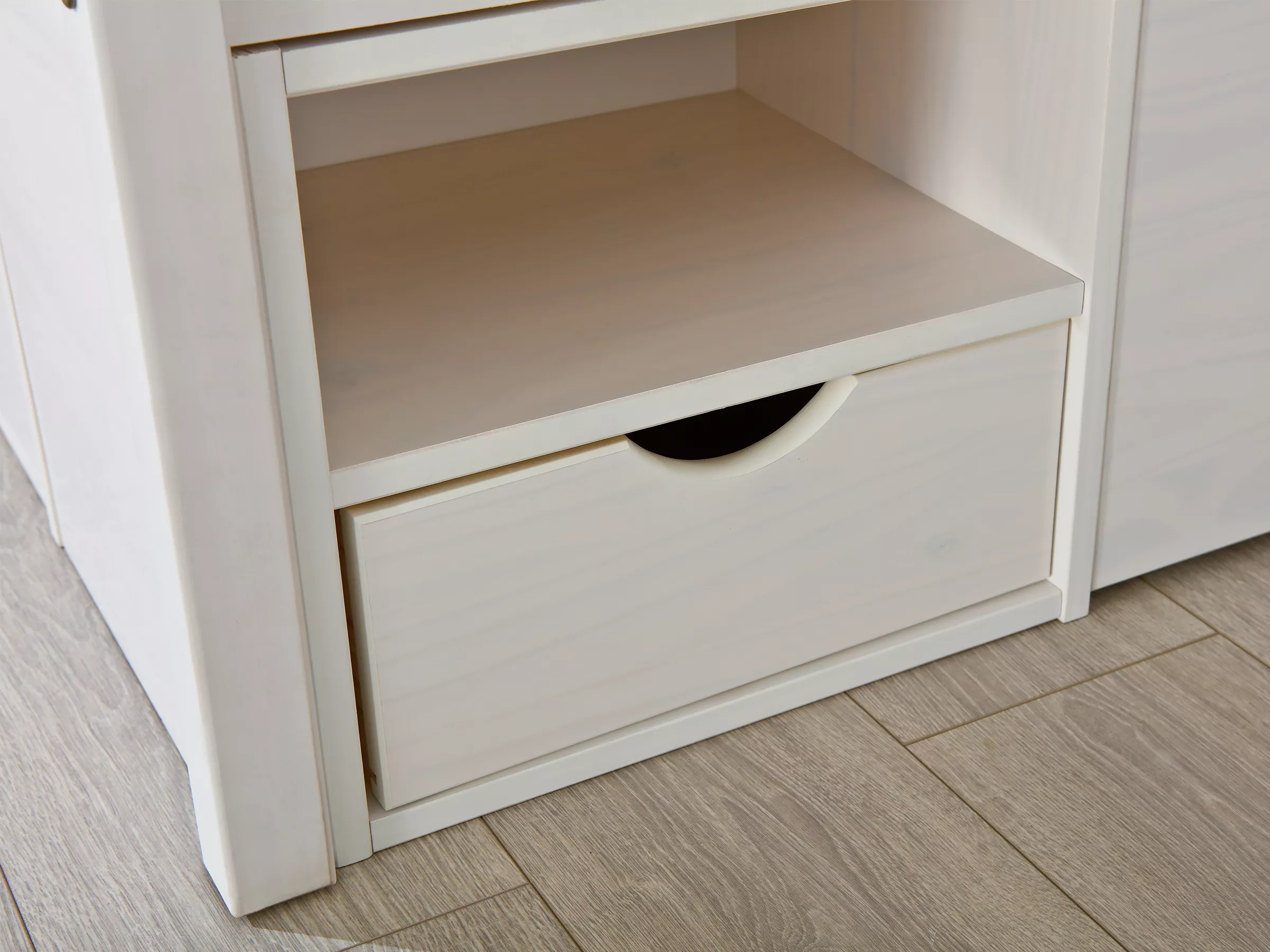 Lit avec chevet escamotable et rangements TILL Lit avec chevet escamotable et rangements TILL