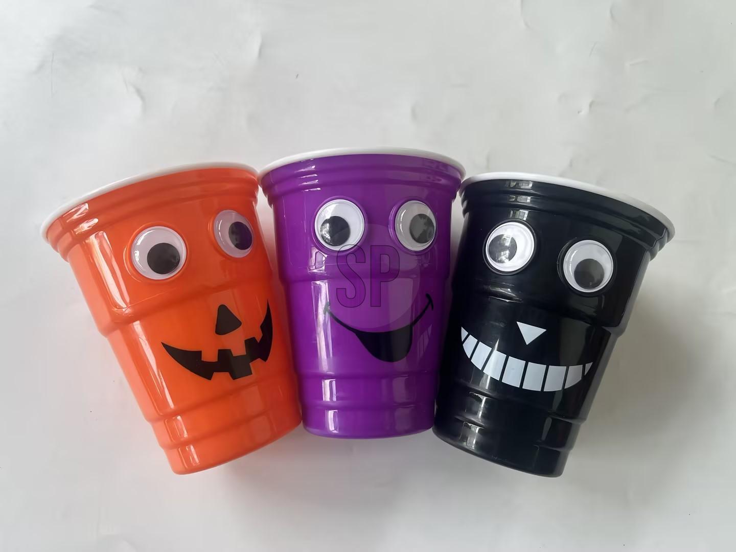 Gobelets avec yeux mobiles  HALLOWEEN