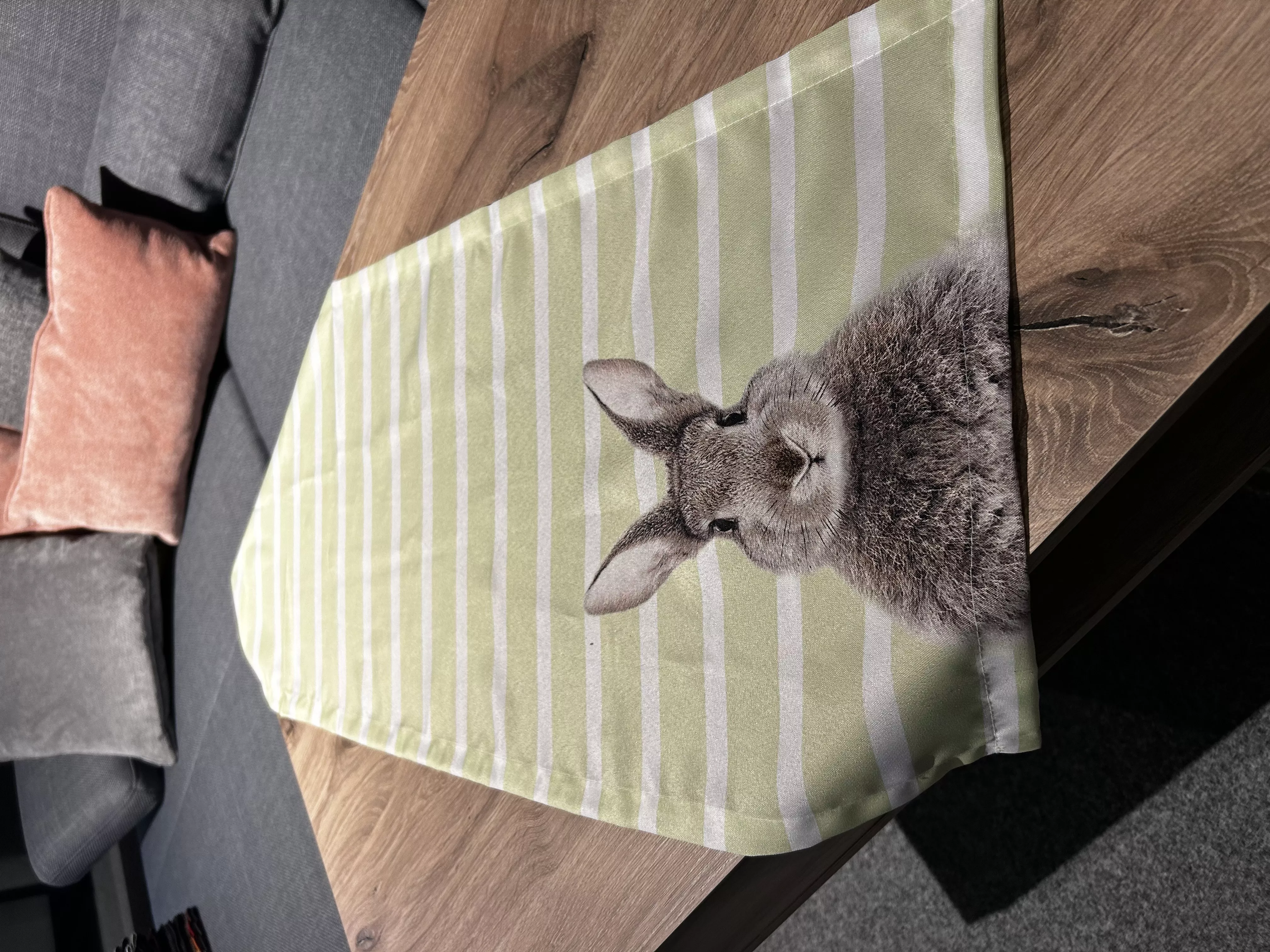 Chemin de table tête de lapin ROGER