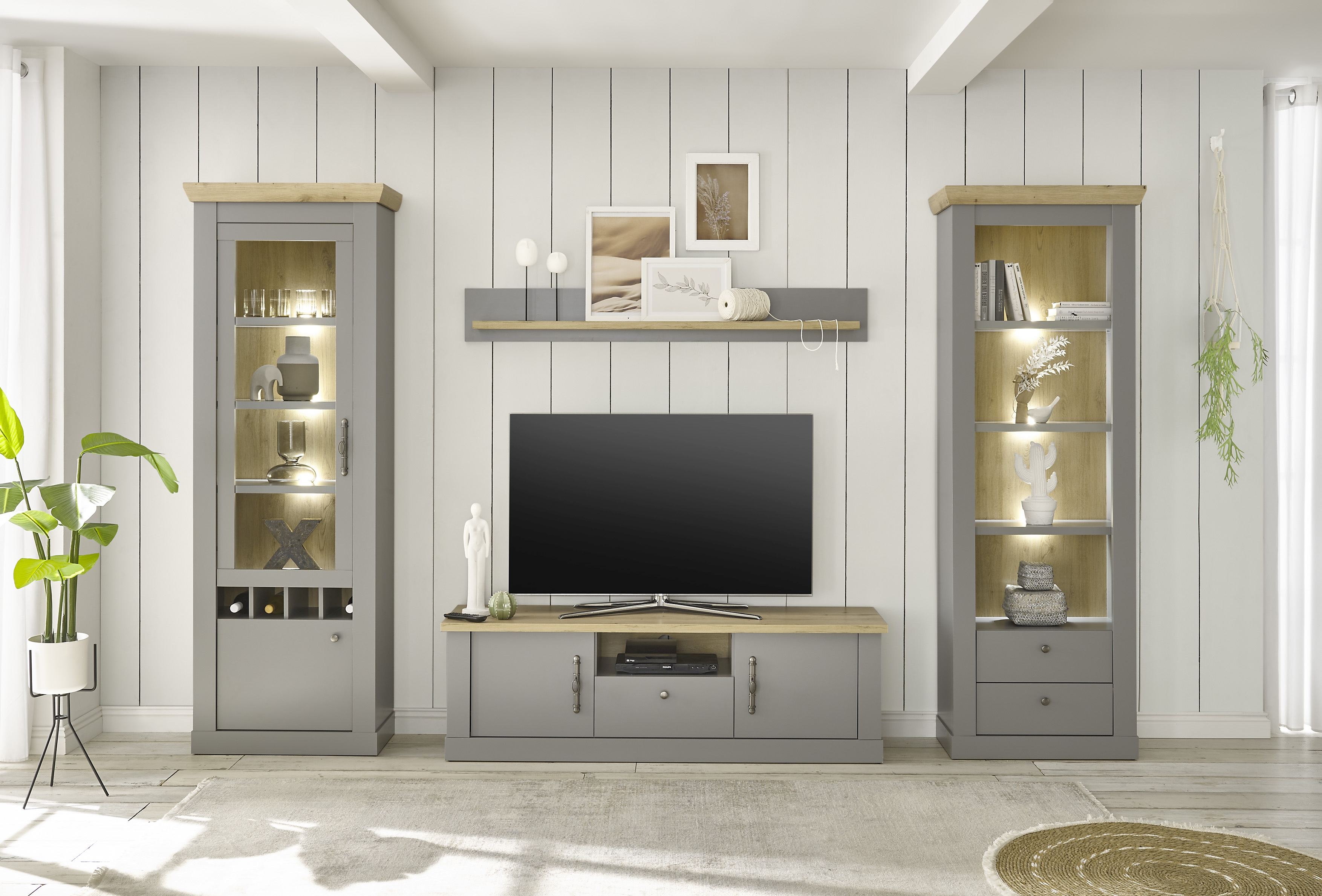 Mur TV CHAMBORD W8