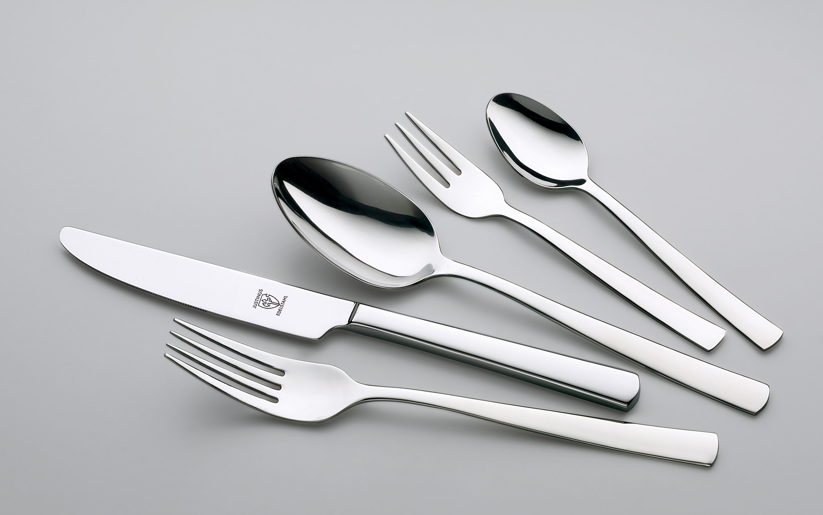 Ménagère 30 couverts VIGO Ménagère 30 couverts VIGO