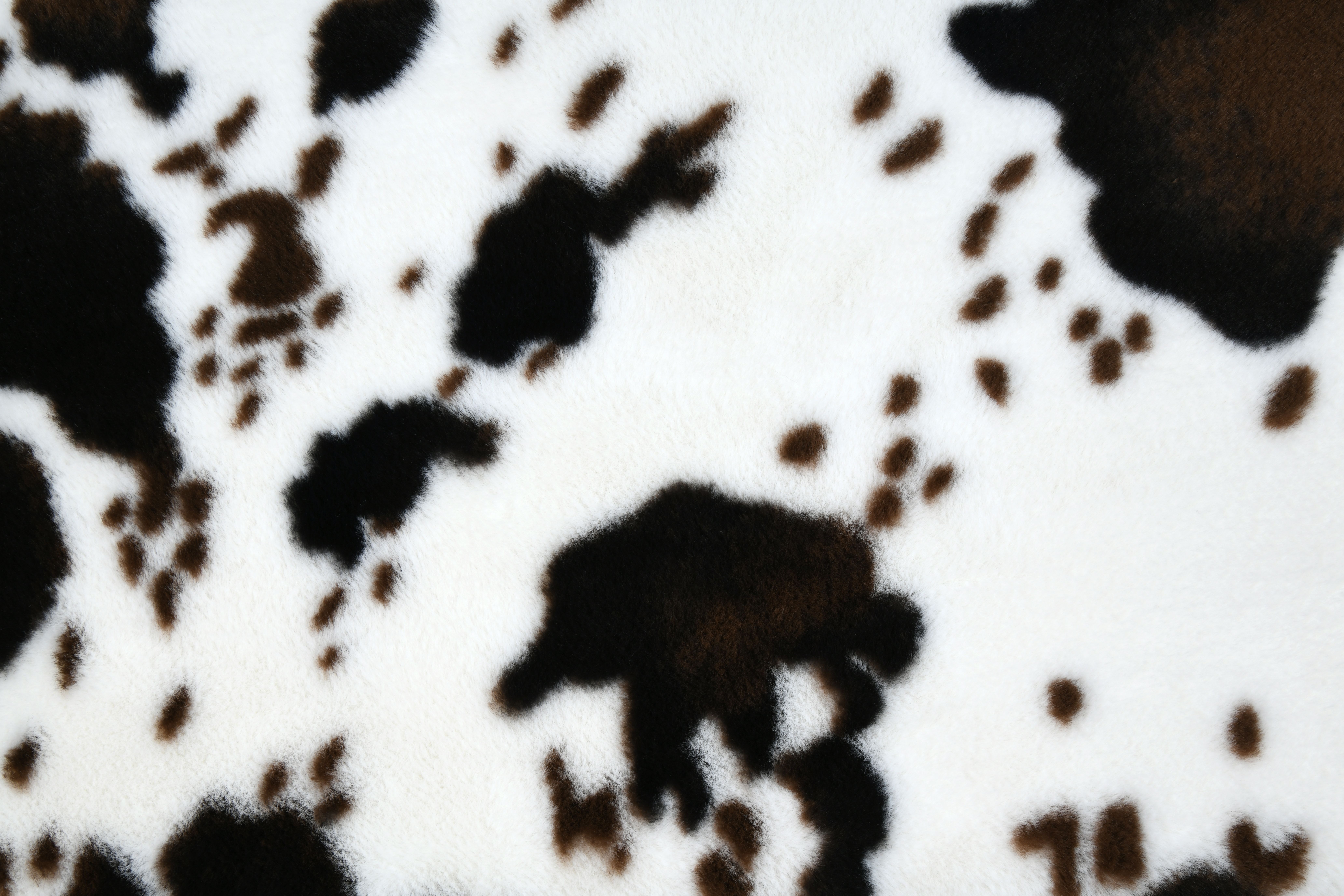 Plaid aspect peau de vache HOMETEX