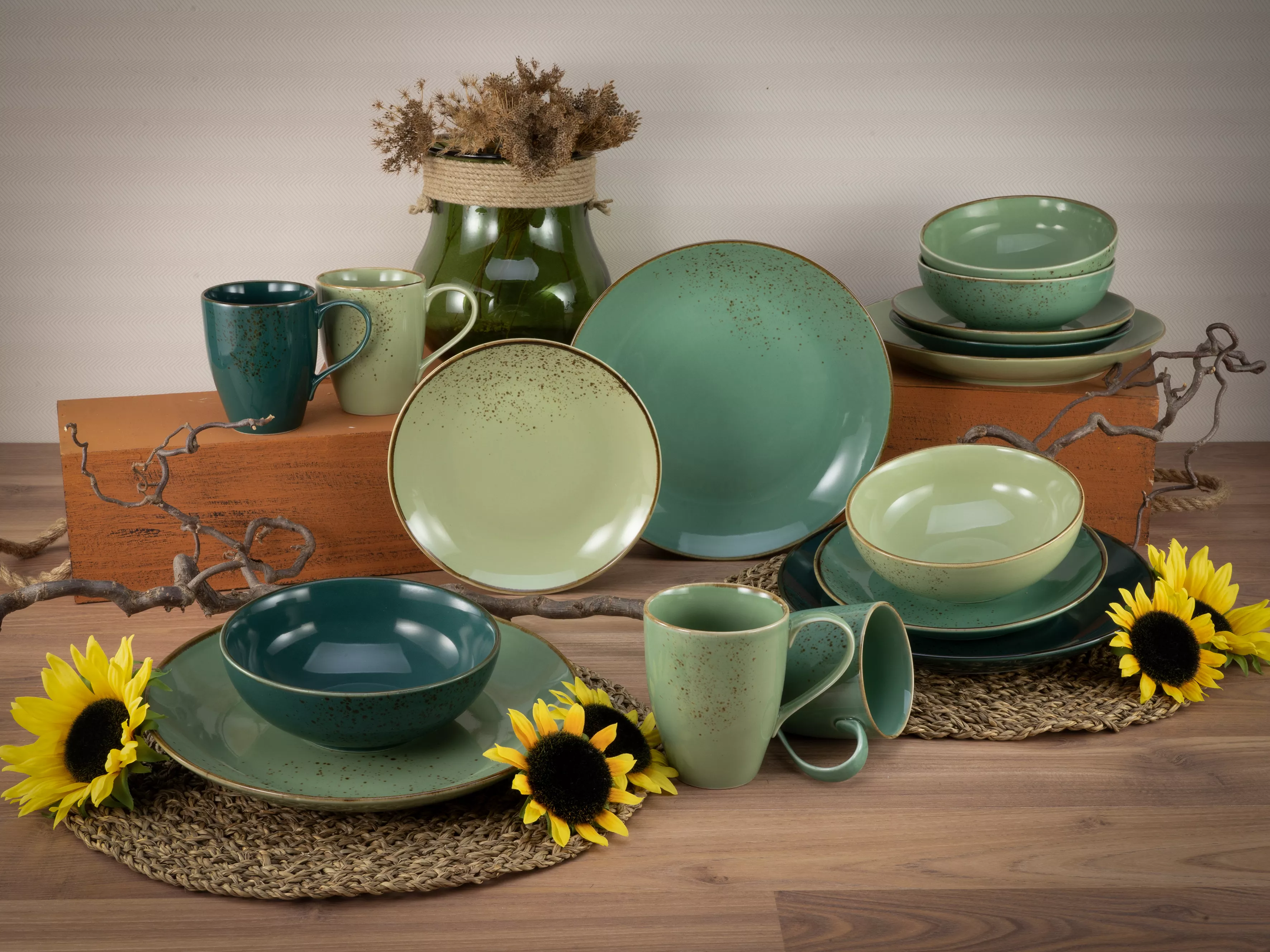 Service de table 16 pièces GREEN LIFE