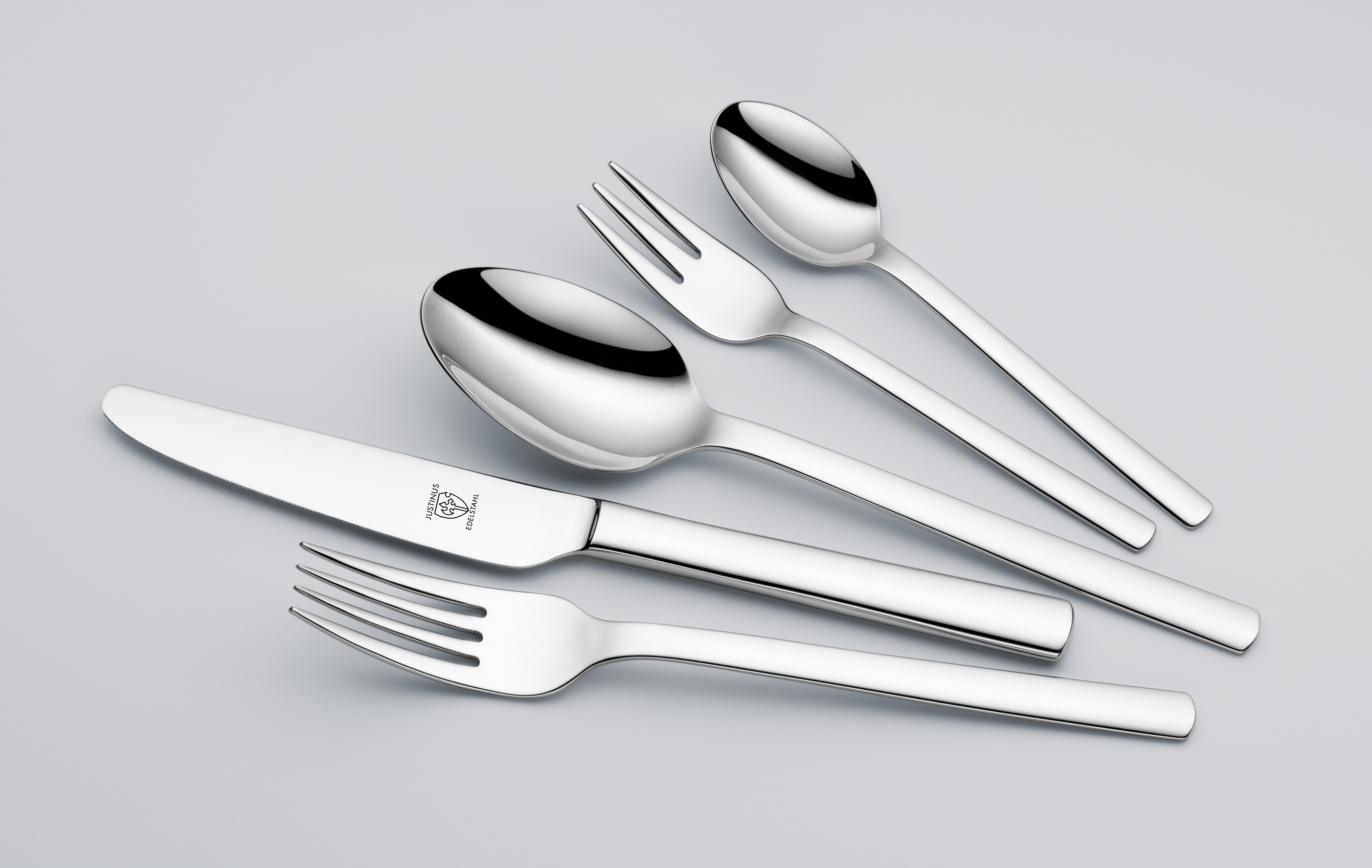 Ménagère 60 couverts ALPHA Ménagère 60 couverts ALPHA